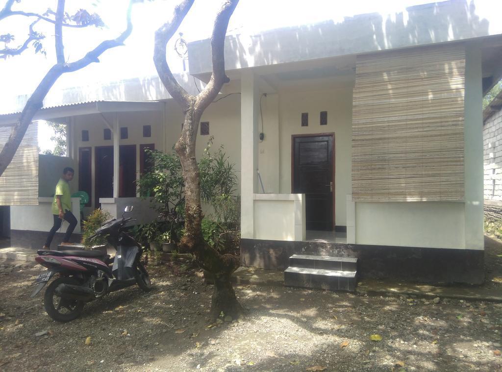 Pedek Homestay Praya Exterior foto